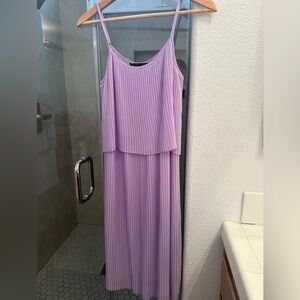 Chic Lilac Pleated Maxi Dress